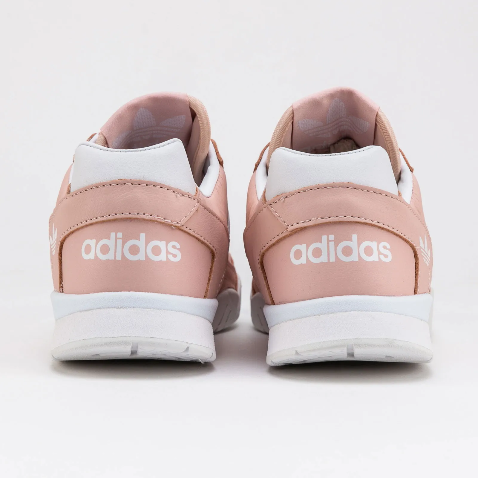 adidas Originals A.R.Trainer W