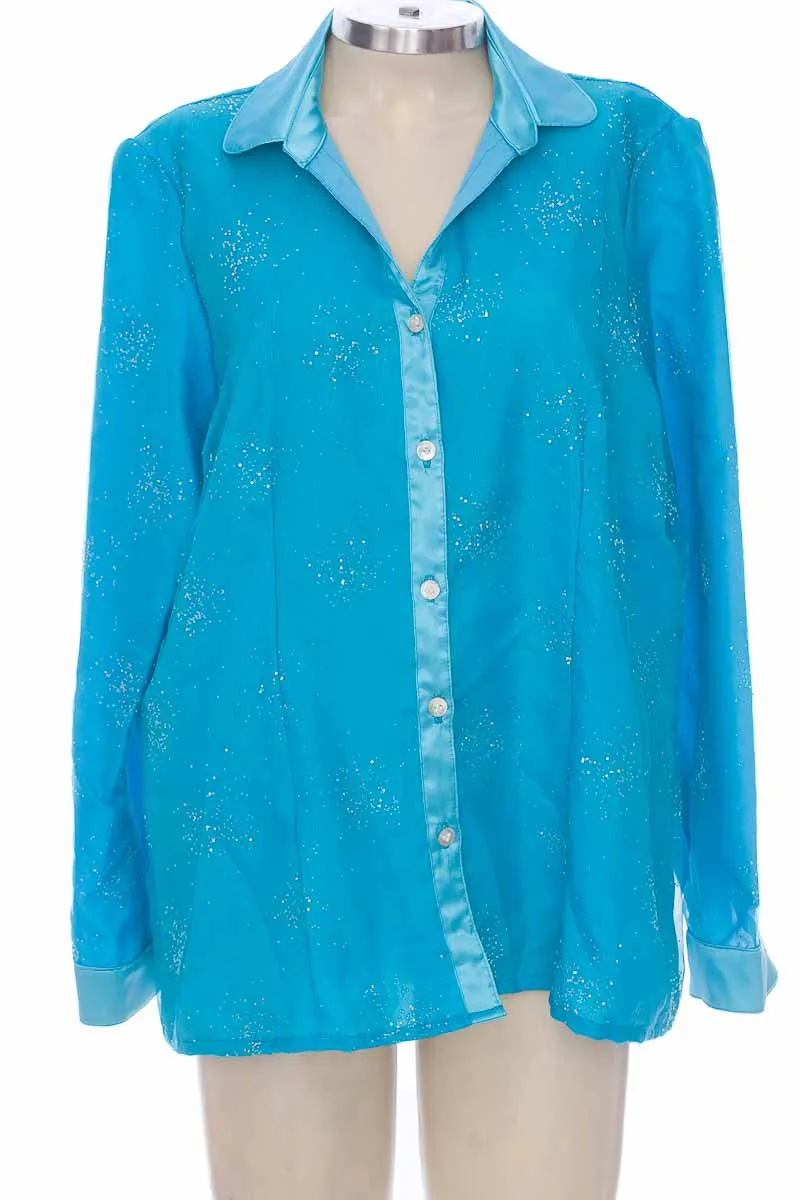 BLUSA COLOR AZUL  CLOSEANDO