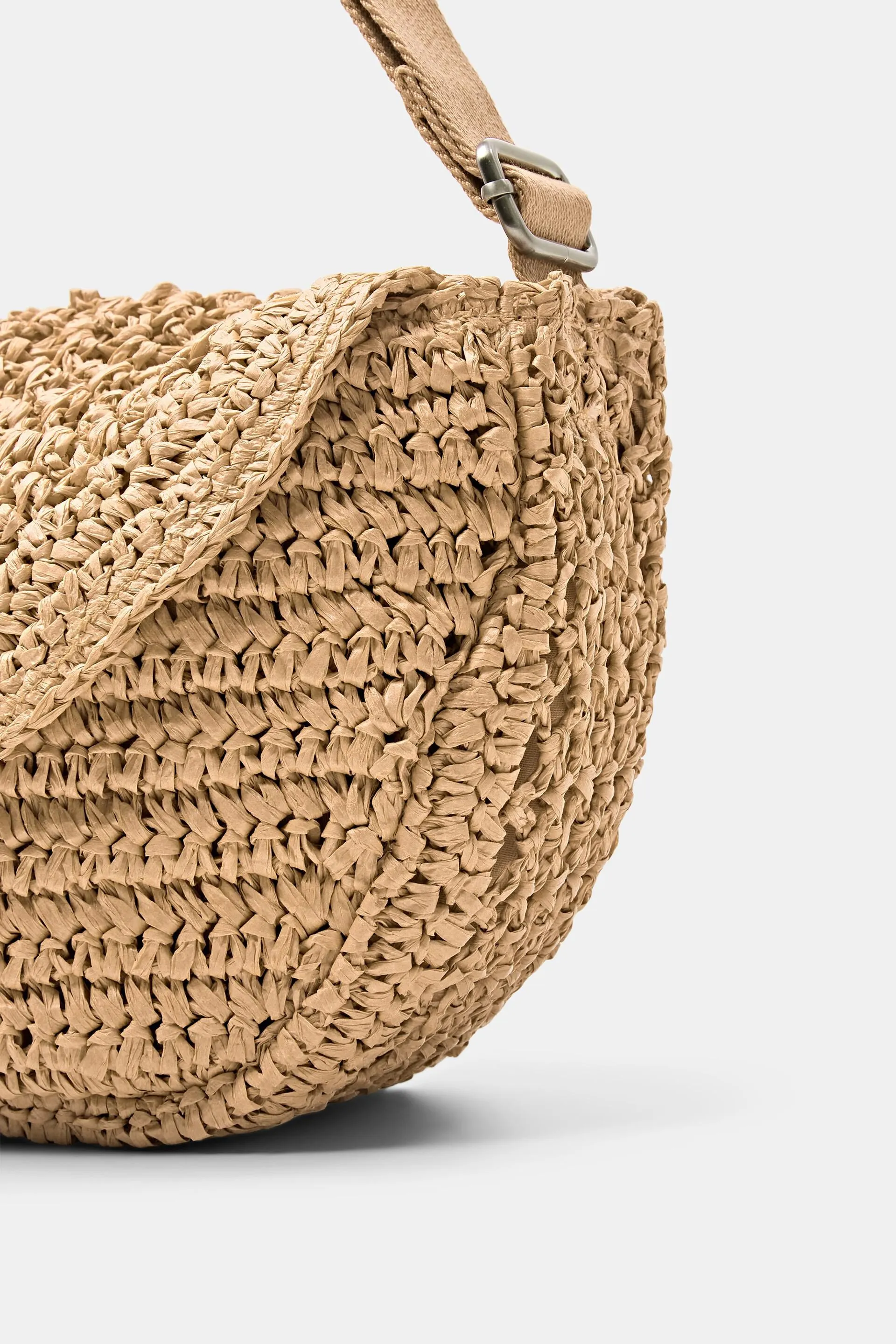 Bolso bandolera de paja