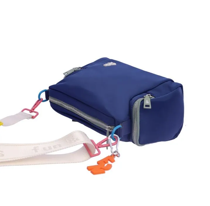 Bolso bandolera para mujer Fun and Basics Karena de nylon azul marino con cremallera