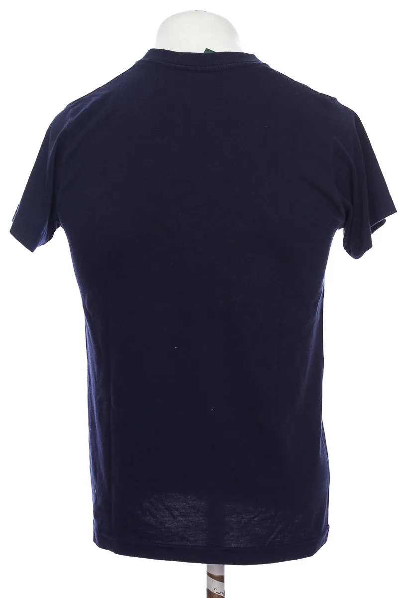 CAMISETA COLOR AZUL  CLOSEANDO