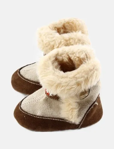 C&A Botas primeros pasos marrón
