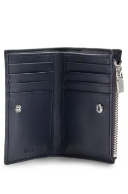 Cartera guateada de piel sintética con monograma Double B