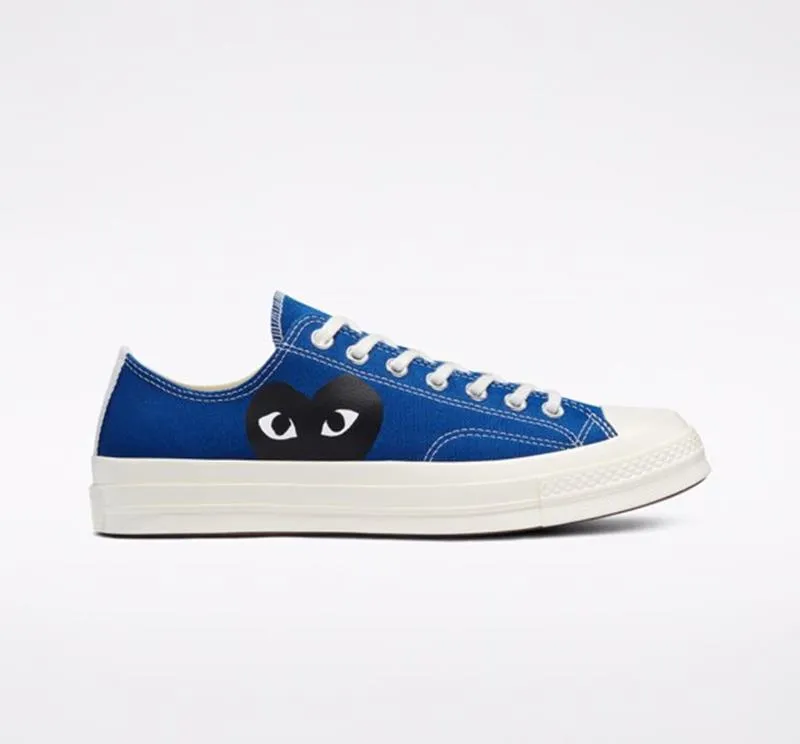 COMME DES GARÇONS PLAY CONVERSE CHUCK 70 X CDG PLAY HALF BLACK HEART HOMBRE AZUL
