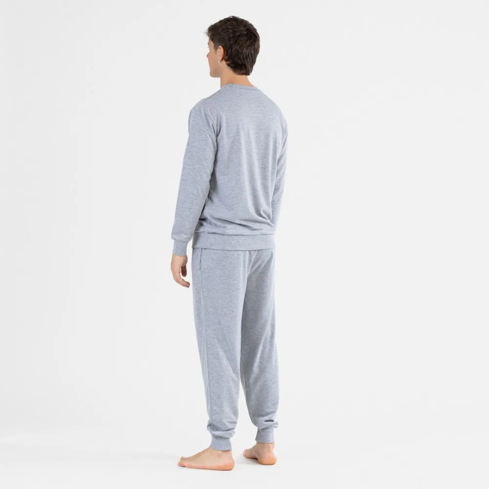 Conjunto deportivo largo hombre gris