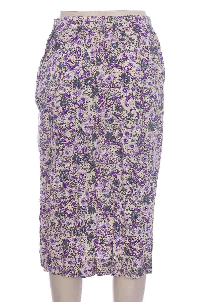 FALDA COLOR ESTAMPADO  CLOSEANDO