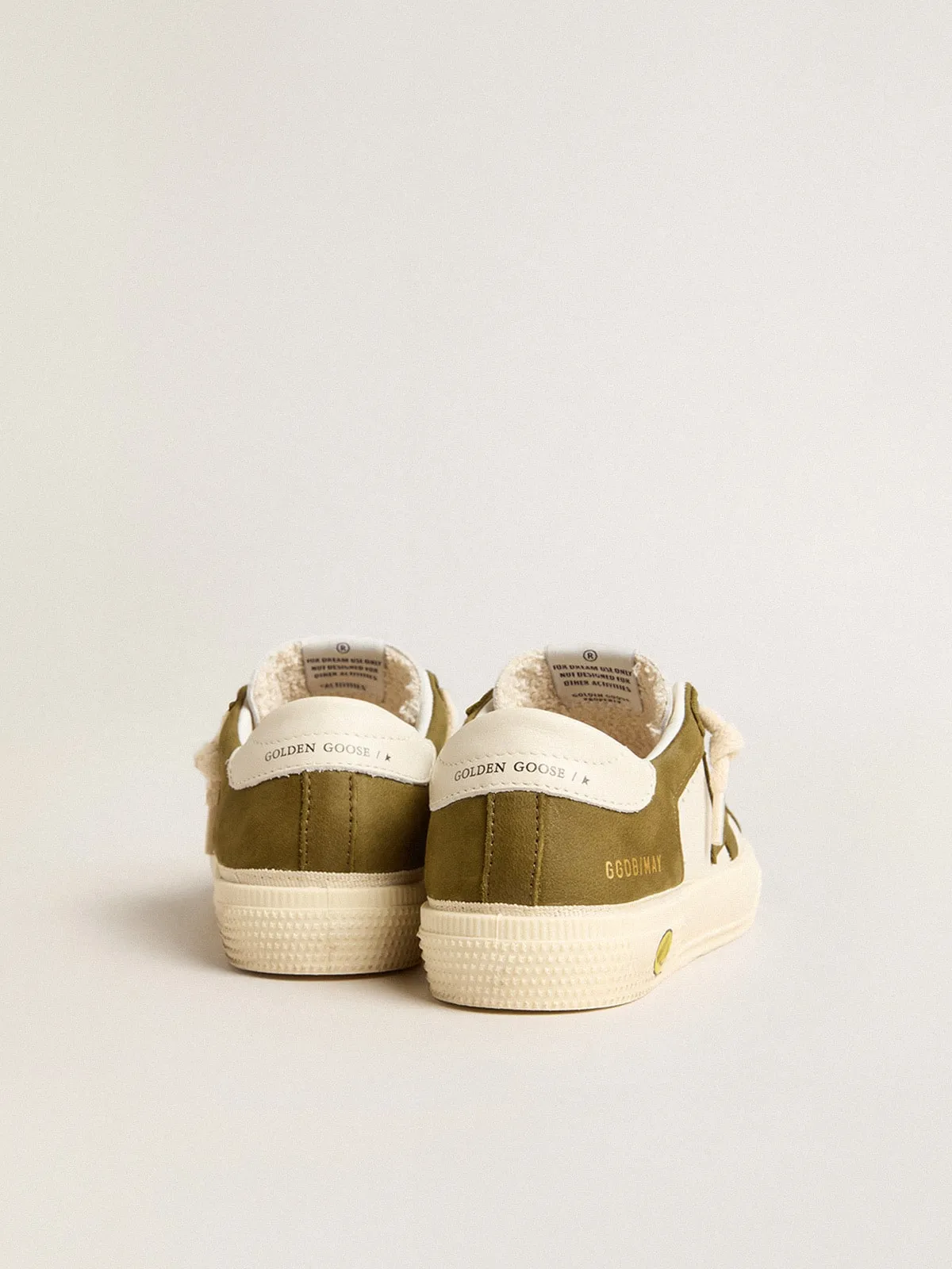 May Junior de piel blanca y verde militar 