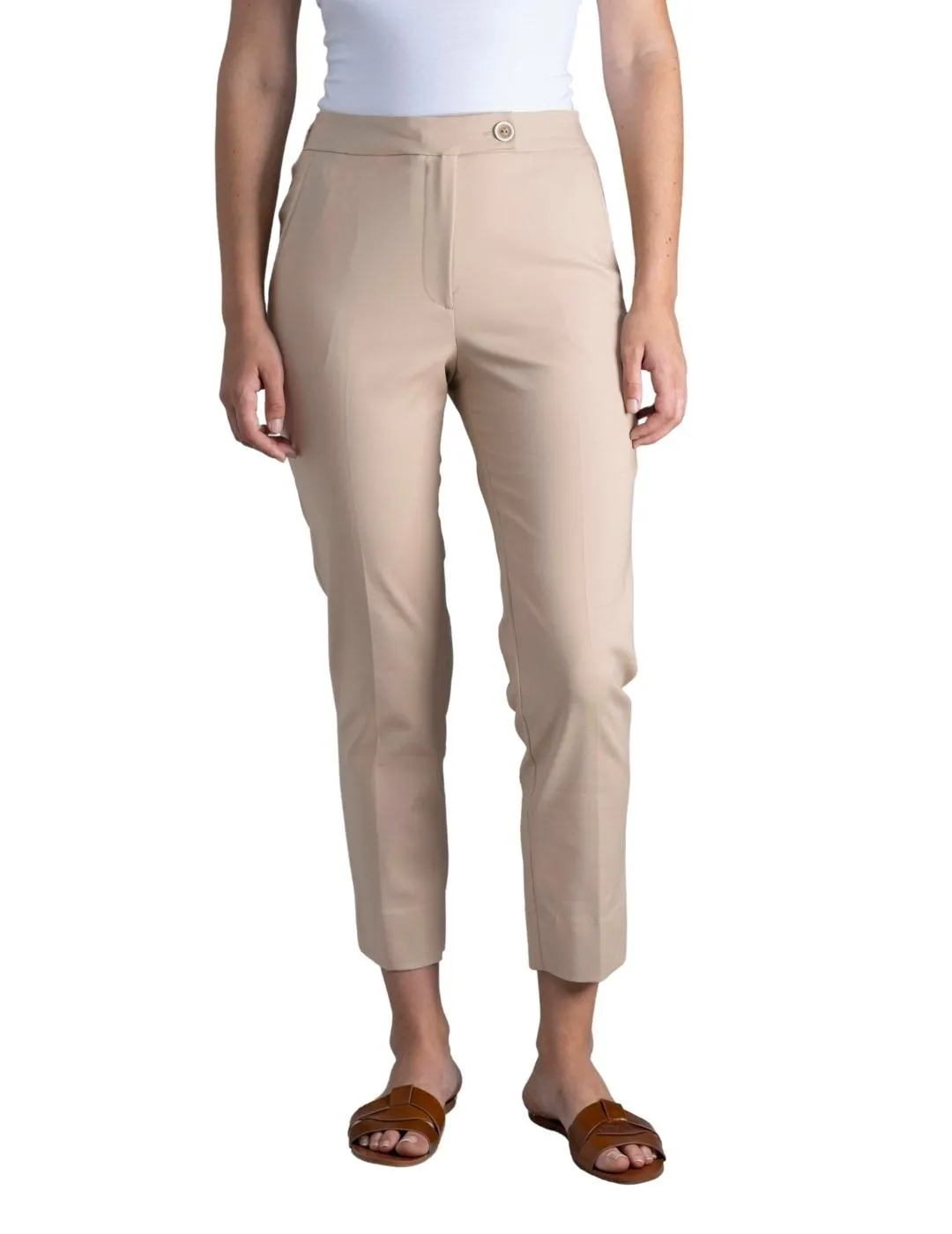 Pantalones de alta calidad y estilo versátil de la marca HONGO para mujer.