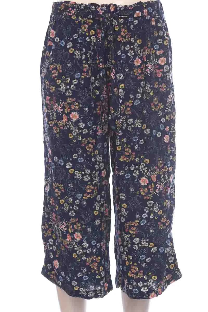 PANTALóN COLOR AZUL  CLOSEANDO