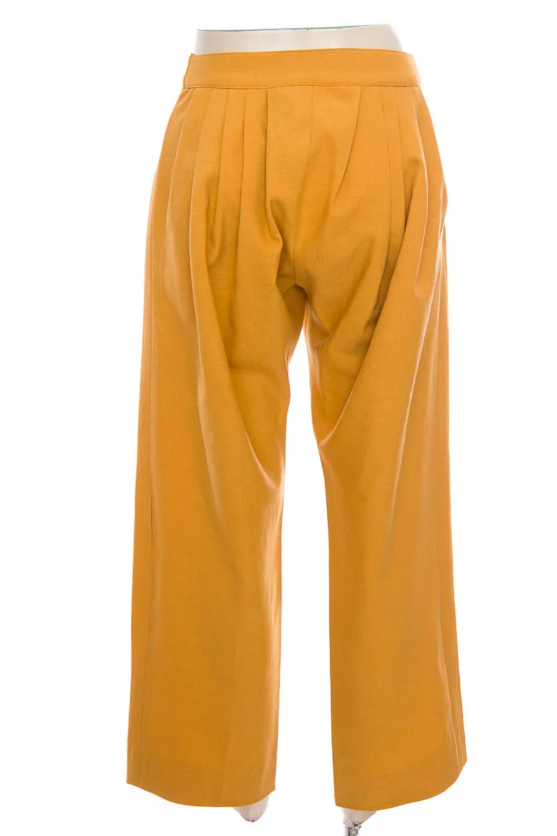 PANTALóN COLOR MOSTAZA  CLOSEANDO