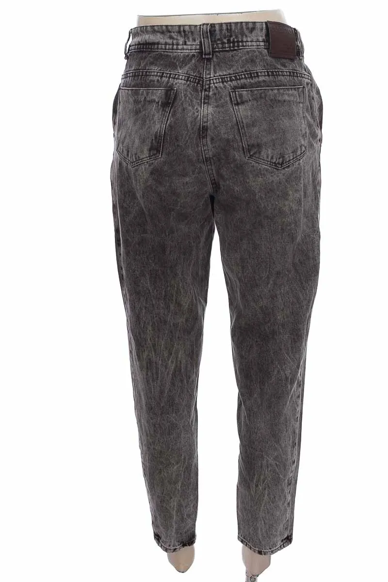 PANTALóN COLOR NEGRO  EVANO
