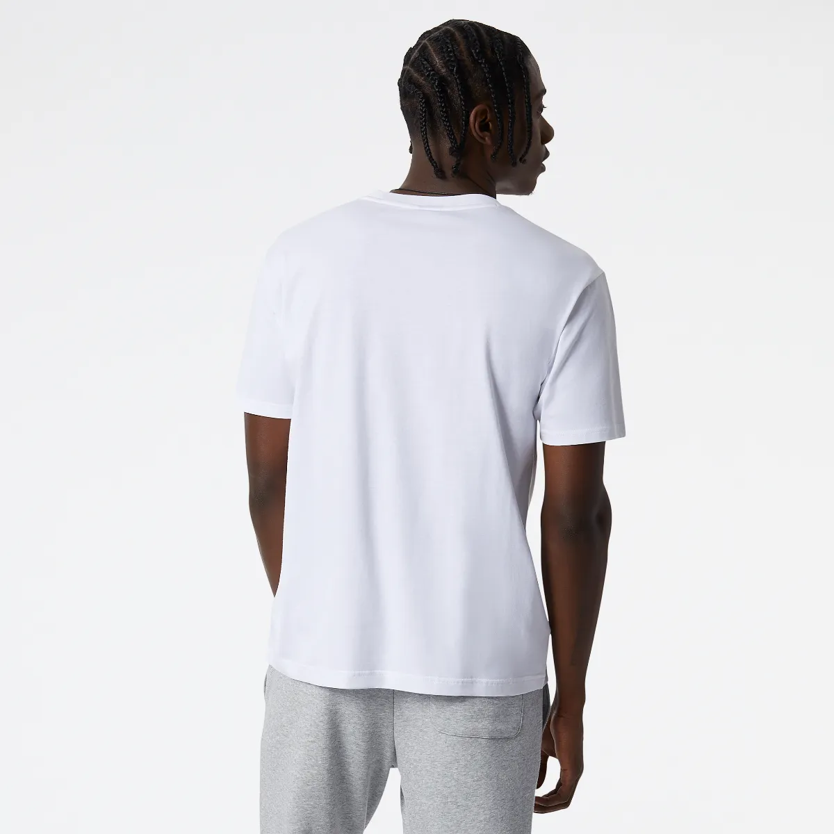 Polera Urbana Hombre New Balance Essentials Celebrate Blanco
