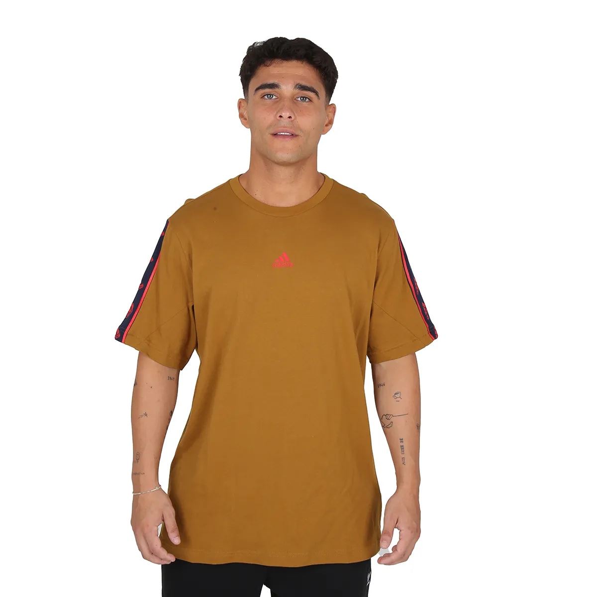 Remera Urbana adidas Brandlove Hombre