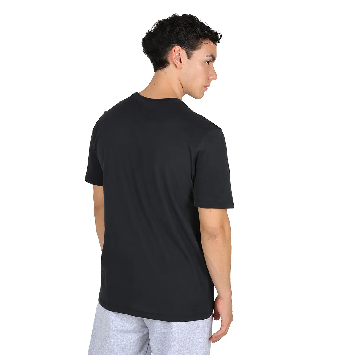 Remera Urbana Reebok Left Logo Hombre