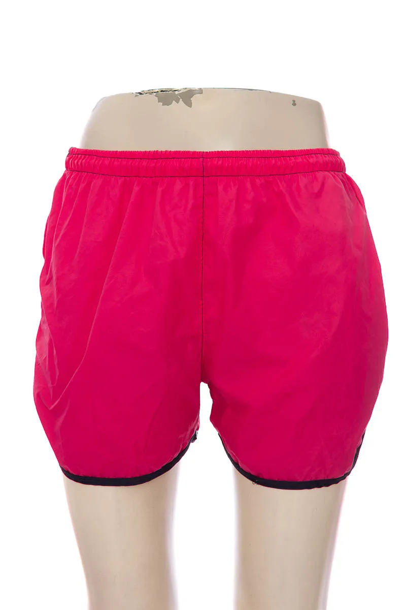 SHORT COLOR FUCSIA  CLOSEANDO