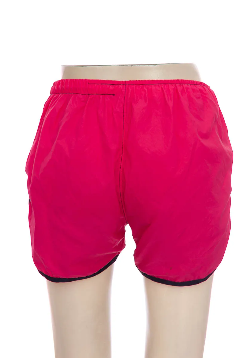 SHORT COLOR FUCSIA  CLOSEANDO
