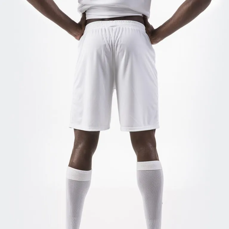 Short hombre Nobel blanco