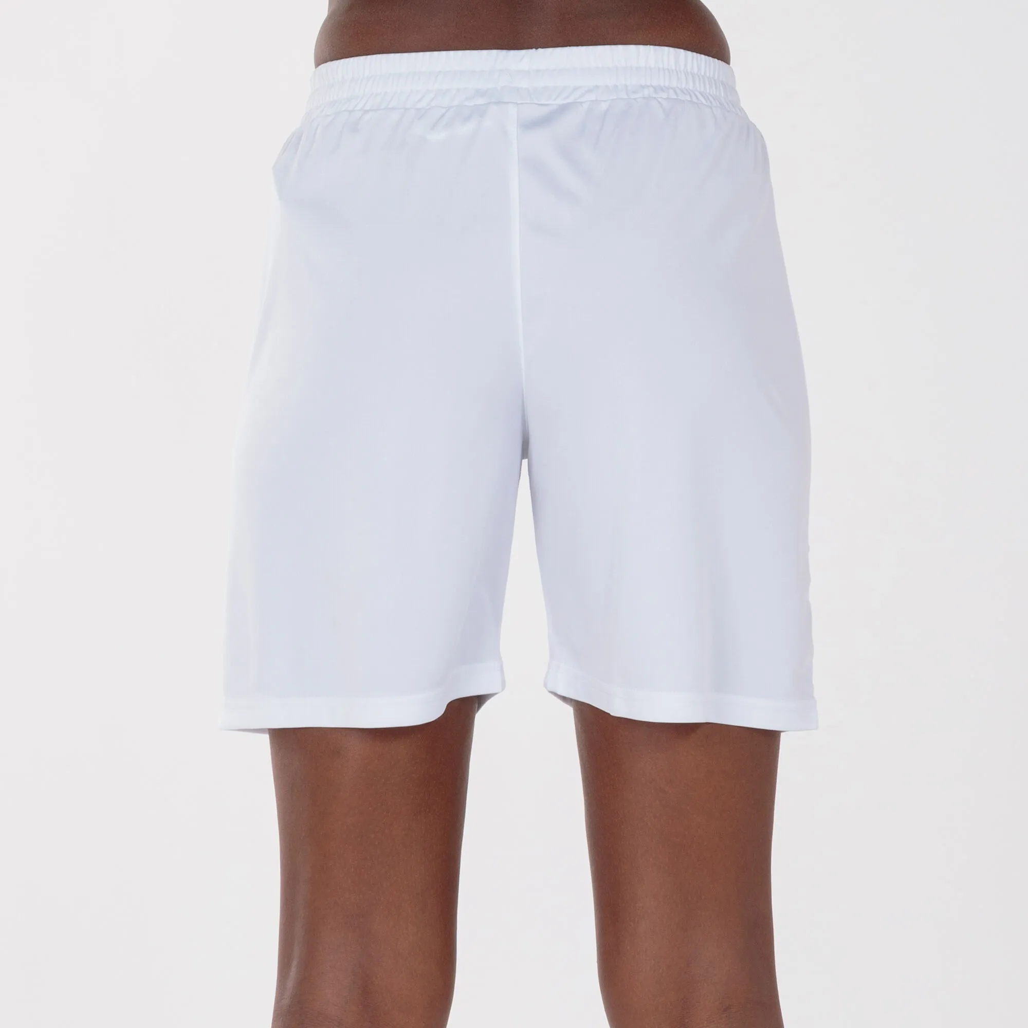 Short hombre Nobel blanco