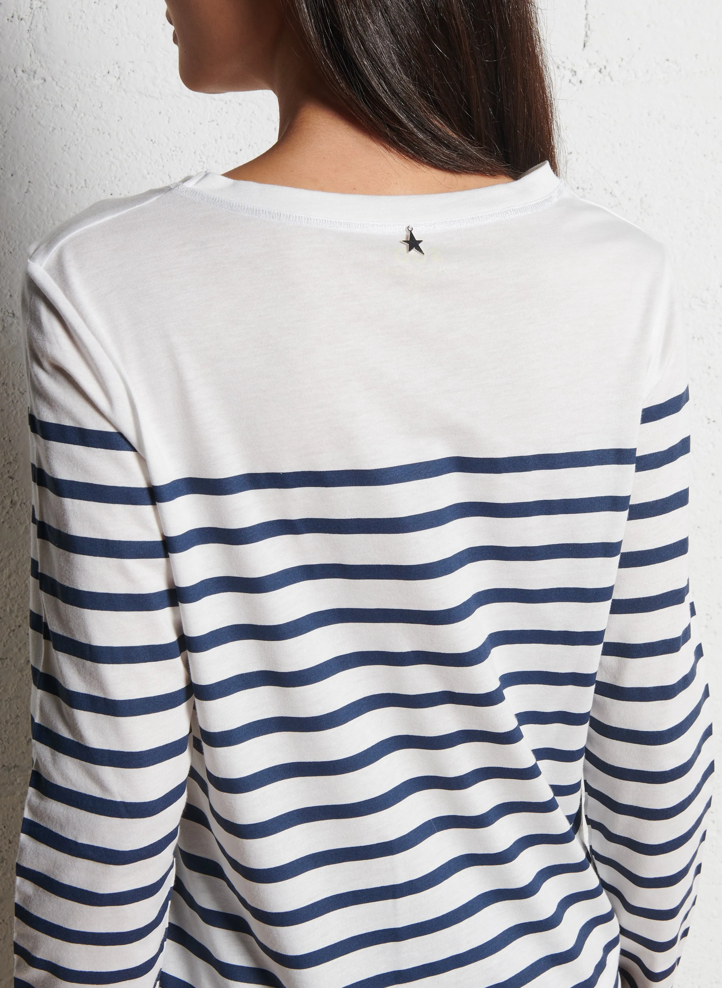 SUD EXPRESS TEREZA  CAMISETA RECTA DE CUELLO REDONDO A RAYAS EN MEZCLA DE ALGODóN EN BLANCO