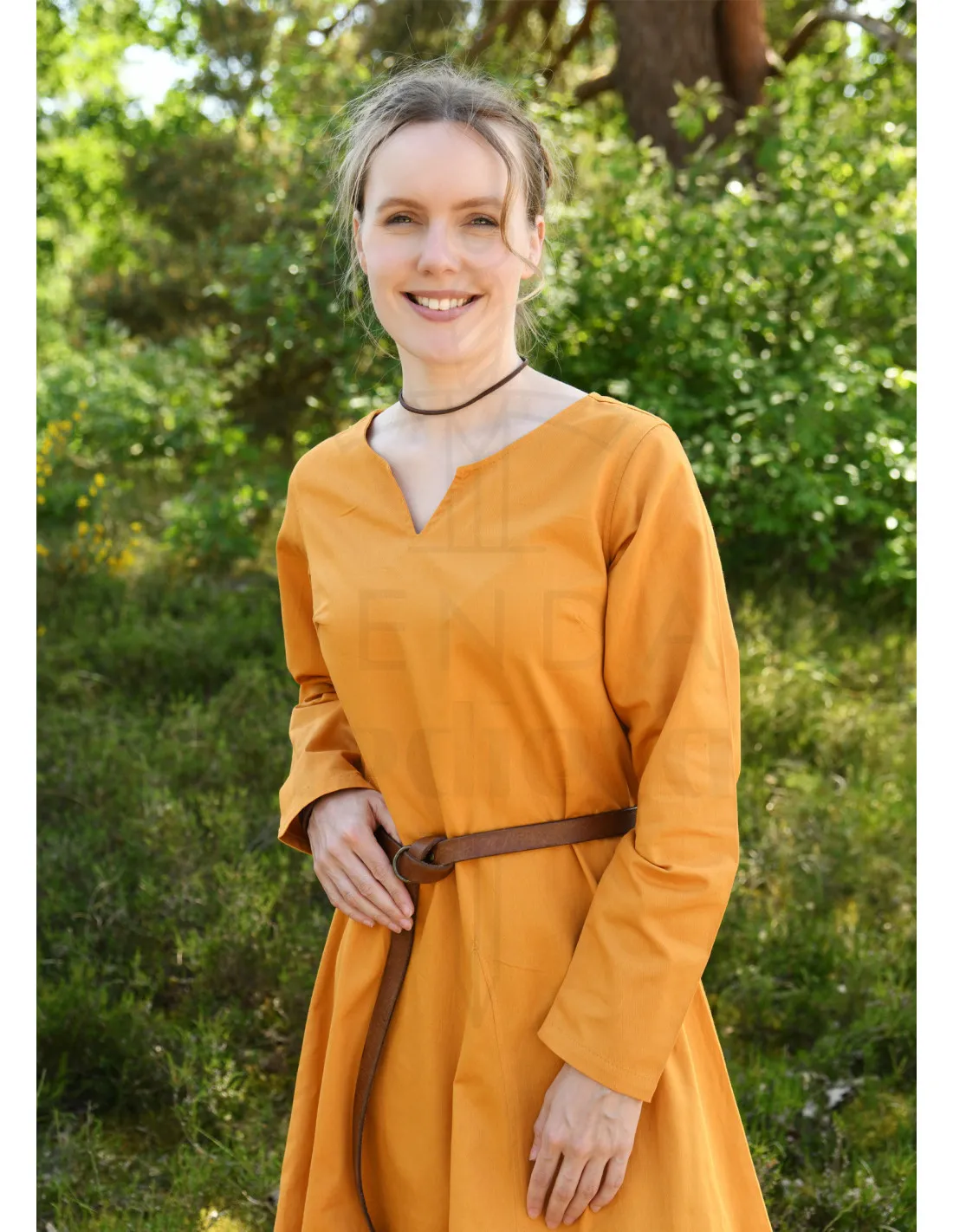 Vestido vikingo mujer modelo Milla, amarillo mostaza