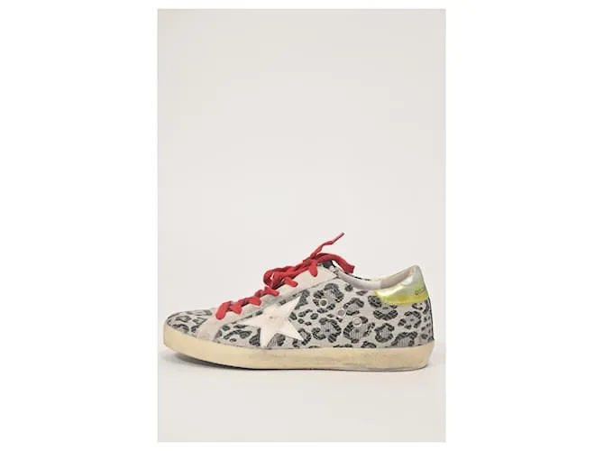 Zapatillas Superstar de lona beige con estampado animal Golden Goose 
